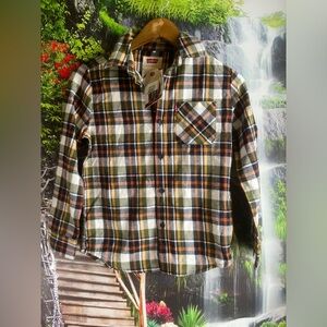 Levi’s flannel  shirt long sleeve Boys size 8  multicolor .